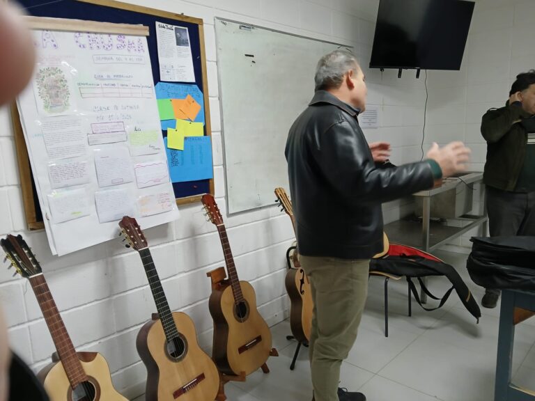 2ad5c96a-9fe2-4005-8ab0-d9c17bccc3c8