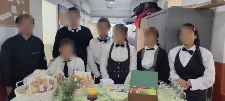 877bde6f-4eef-4922-9d92-3ba79d29c131