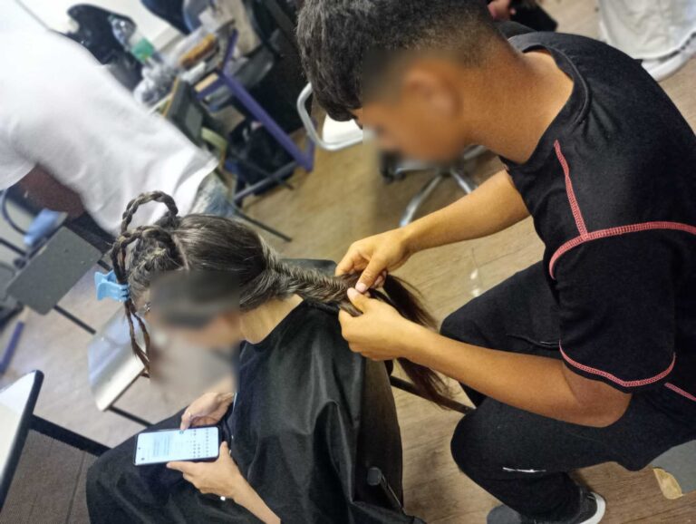 12731eb9-6ea5-41b8-b0d3-64fa47a98652