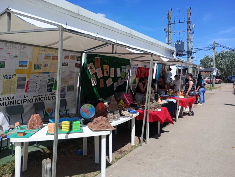 30e2685b-dd77-410a-9be2-462ae1c2a6b4